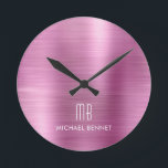 Elegantes Mit Monogramm rosa gebürstetes Metallic Runde Wanduhr<br><div class="desc">Personalisierte elegante,  Mit Monogramm rosa,  gebürstete Uhr.</div>