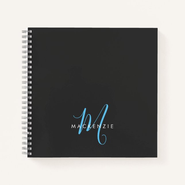Elegantes, modernes Black Sky Blue Script Monogram Notizbuch (Vorderseite)