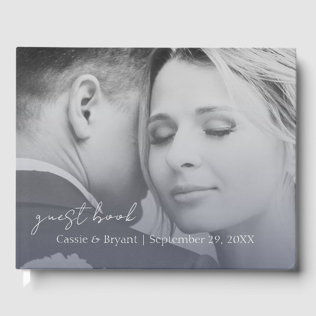 Elegantes modernes Blue Fade Wedding Gästebuch (Vorderseite)