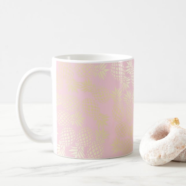 Elegantes modernes Gold- und Ananas-Muster Kaffeetasse (Mit Donut)