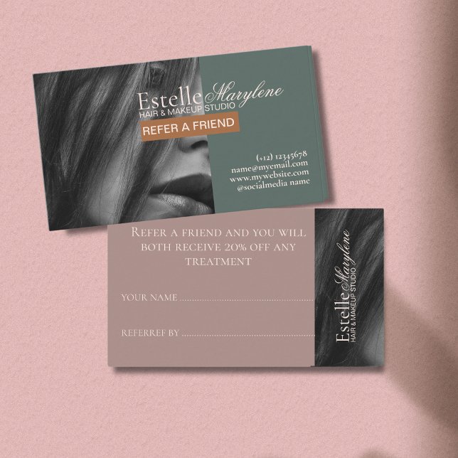 Elegantes, modernes Green Brown Foto Haarstudio Empfehlungskarte (Von Creator hochgeladen)