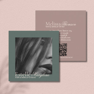 Elegantes modernes Green Brown Script Hair Studio Quadratische Visitenkarte