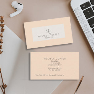 Elegantes, modernes Minimal Beige Monogramm Visitenkarte