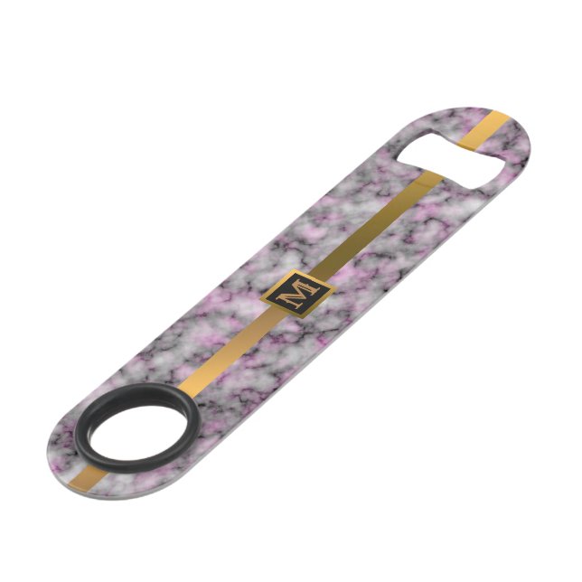 Elegantes, modernes Mit Monogramm Marmorschwarz Speed Flaschenöffner (Vorderseite Schrägansicht)