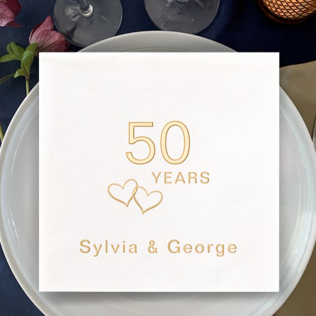 Elegantes modernes Personalisiertes Party zum 50.  Servietten Mit Folie (Add couple’s names for a personalized real gold foil 50th anniversary party napkins. Stylish hearts.)