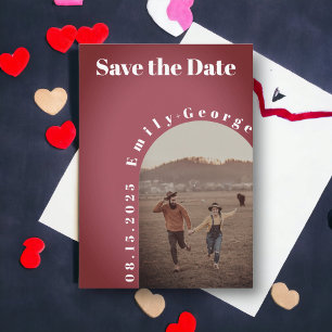 Elegantes modernes romantisches Couple Arch Foto H Save The Date