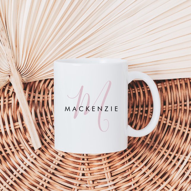 Elegantes, modernes Rosa-Script-Monogramm Kaffeetasse (Von Creator hochgeladen)