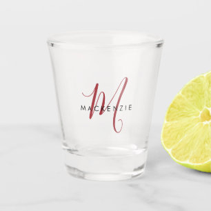 Elegantes, modernes Rotes Script Monogram Schnapsglas
