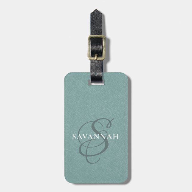 Elegantes Monogram Script Dusty Green Niedlich Lea Gepäckanhänger (Vorderseite vertikal)