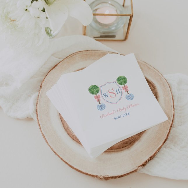 Elegantes Monogram Wappen Girl Baby Shower Party Serviette (Preppy baby girl shower napkin design with boxwood topiary and pink bow and 3 letter monogram crest)