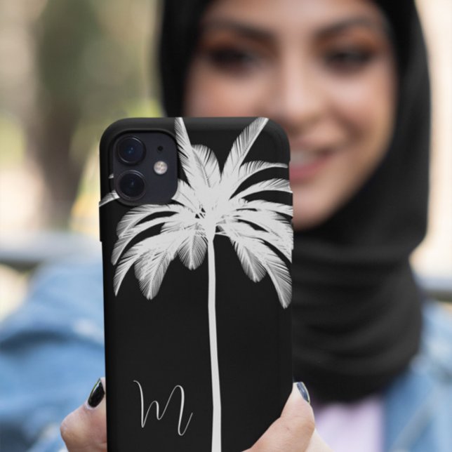 Elegantes Monogramm mit Palme in Schwarz-Weiß Case-Mate iPhone Hülle (Von Creator hochgeladen)