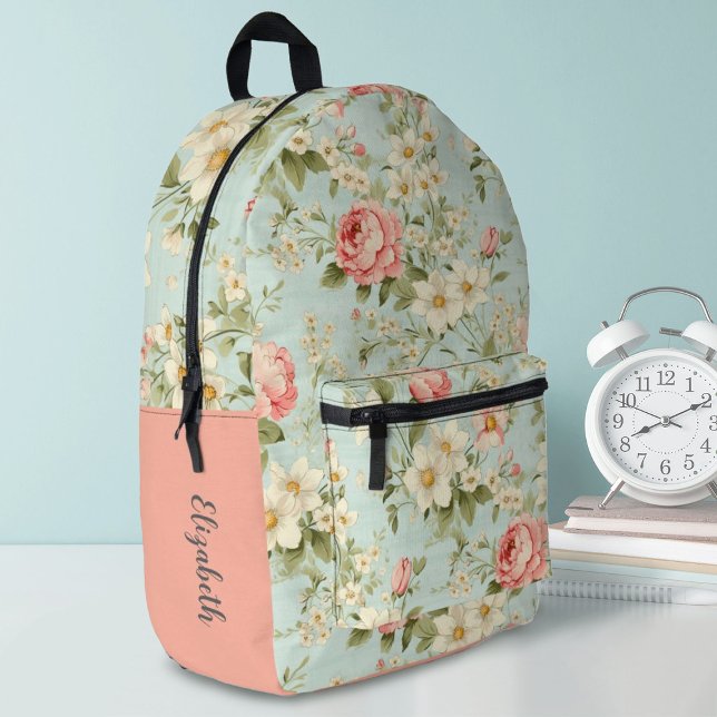 Elegantes Monogramm Niedliche Blumenmädchen Bedruckter Rucksack (A pretty shabby chic rose pattern decorates this school backpack. Personalize it with your name.)