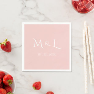 Elegantes Monogramm und Datum Hochzeit in Rosa und Serviette