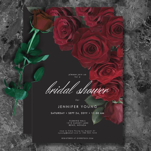 Elegantes Moody Blood Rose Blumenmuster Brautparty Einladung (Elegant Moody Blood Roses Floral Bridal Shower Invitation)