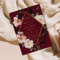 Elegantes Moody Burgunder-Rosa-Rotes Blumenhochzei
