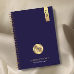 Elegantes Navy & Gold Custom Business Logo 2025 Planer<br><div class="desc">Mit diesem eleganten Navy & Gold Business Logo 2025 Planner Design bleibe er mit einem individuellen Markenplaner. Mit einem modernen Marineblau und Imitate Gold-Design mit Platz für Ihr Firmenlogo, Ihren Namen und Ihren eigenen Text. Einfaches, aber elegantes Planertagebuch, um Ihnen bleibe organisiert. Benutzen Sie es für sich selbst oder als...</div>