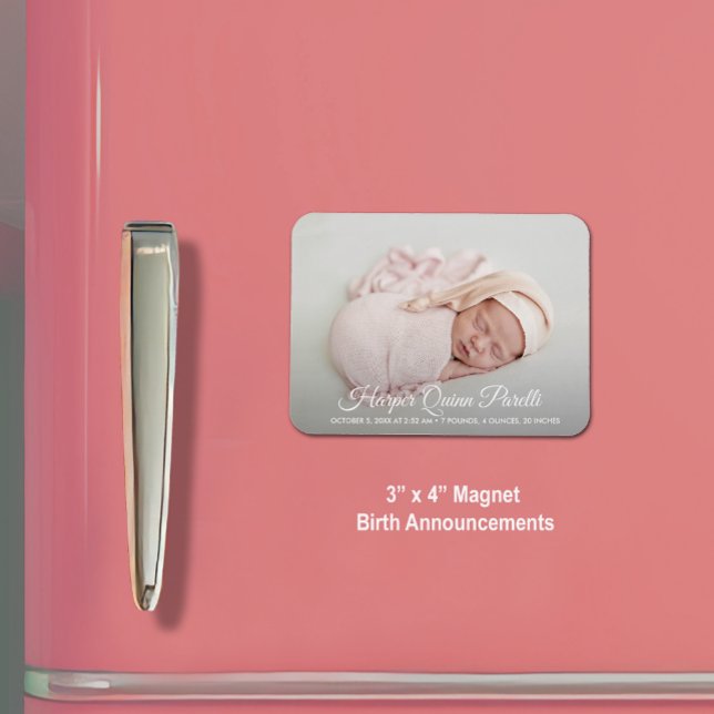 Elegantes Neugeborenes Foto Geburtsankündigung Magnet (Small 3" x 4" magnet birth announcements (4" x 6" and 5" x 7" in our collection.))