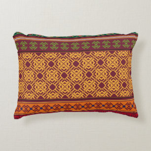 Elegantes ornamentales Afrika: Indischer ethnische Dekokissen