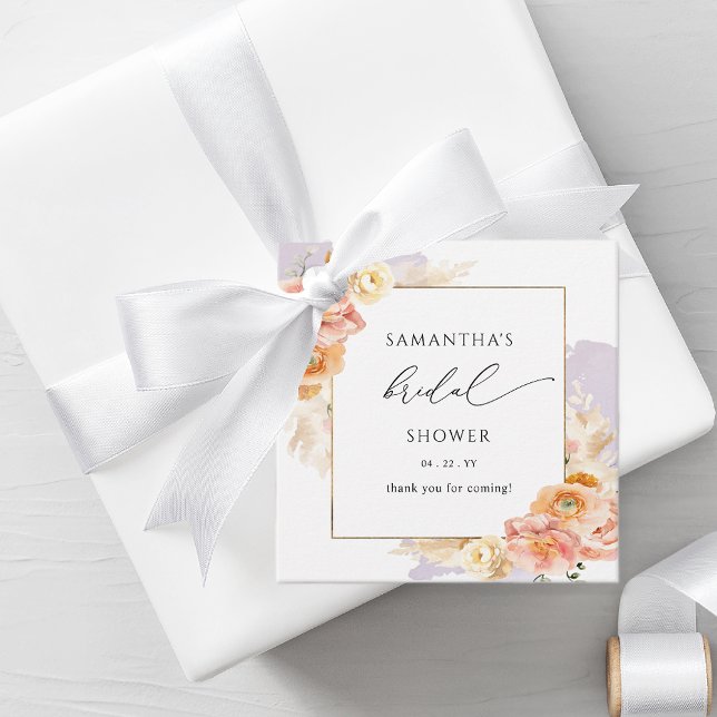 Elegantes Peach und Lila florales Brautparty Geschenkanhänger (Von Creator hochgeladen)