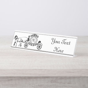 Elegantes Pferd Gezeichnet Wedding Wagon Monogramm Schreibtischnamensplakette