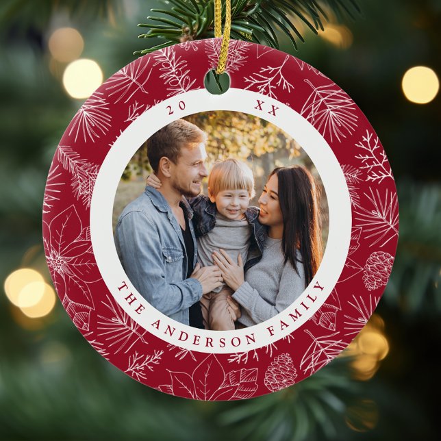 Elegantes Poinsettias und Pinecones Burgund Foto Keramik Ornament (Von Creator hochgeladen)