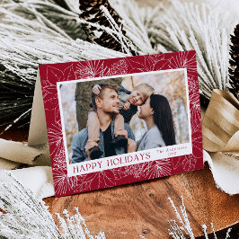 Elegantes Poinsettias und Pinecones Cranberry Foto Feiertagskarte