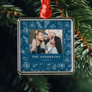 Elegantes Poinsettias und Pinecones Foto Ornament Aus Metall