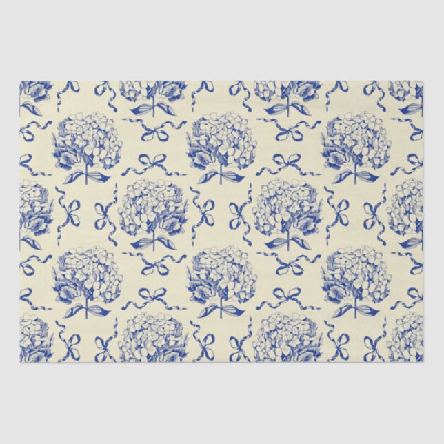 Elegantes Preppy Blue Toile Hydrangea Bow Muster Seidenpapier (Vorderseite)