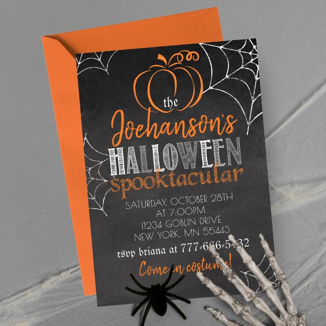 Elegantes Pumpkin Chalkboard Halloween-Party Einladung (Elegant Pumpkin Chalkboard Halloween Party Invitations. Available printed or digital download)