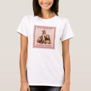 Elegantes Retro-Mädchen staubige rosa Rosen lesen  T-Shirt