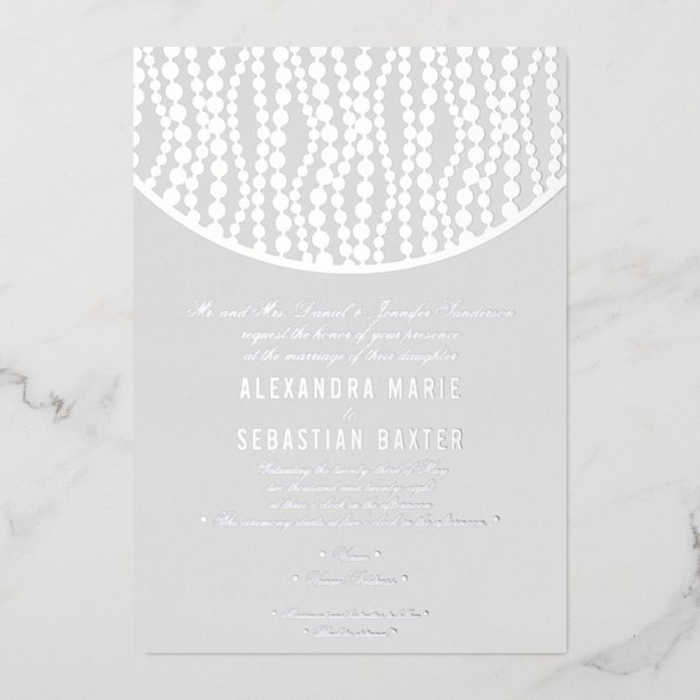 Elegantes Romantisches Script Gray Pearls Wedding  Folieneinladung (Vorderseite)
