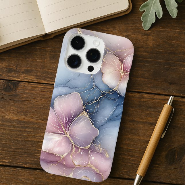 Elegantes rosa Blumendesign mit blauem Marmoreffek Case-Mate iPhone Hülle (Von Creator hochgeladen)