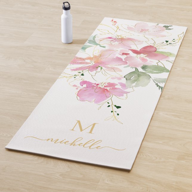 Elegantes rosa Floral Gold Script Monogram Yogamatte (Beispiel)