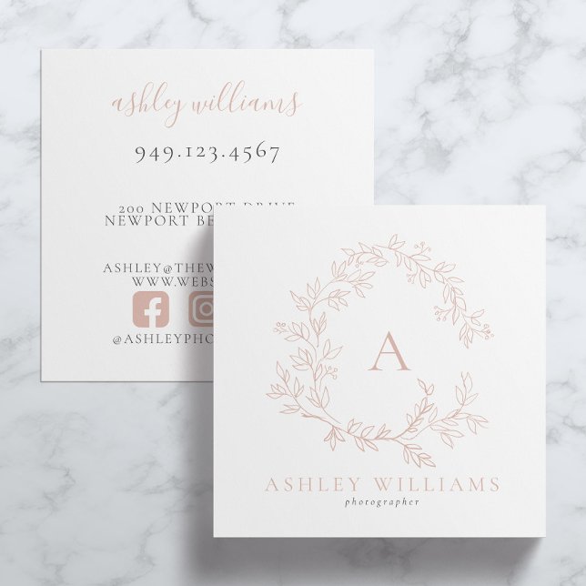 Elegantes rosa Monogramm florales Wappen Beruflich Quadratische Visitenkarte (Business Card!)