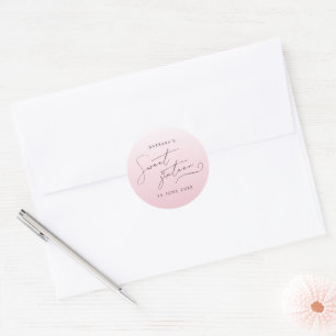 Elegantes Rosa Ombre Schriftzug Sweet Sixteen Runder Aufkleber