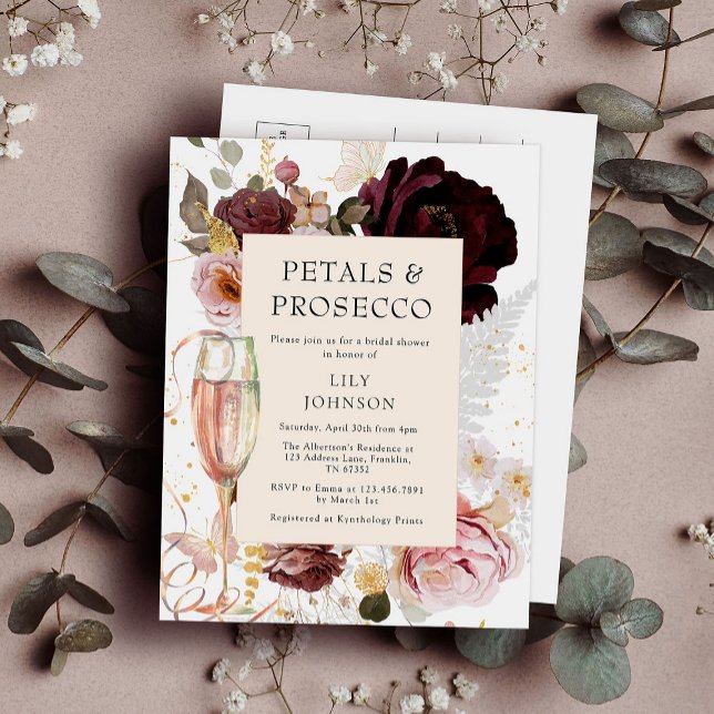 Elegantes Rosa Petals & Prosecco Brautparty Einladungspostkarte (Von Creator hochgeladen)