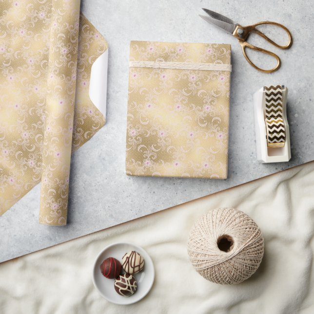 Elegantes rosa und goldenes, florales Spitzen Geschenkpapier (Kunsthandwerk)