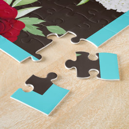 Elegantes rot-blaues Blumenmuster auf dunklem Brau Puzzle