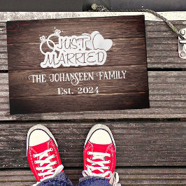 Elegantes rustikales Holz nur verheiratet Weiße Ty Fußmatte