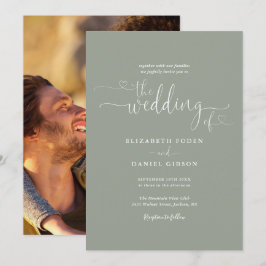 Elegantes Sage Green Hearts Script-Foto Hochzeit Einladung