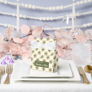 Elegantes Salbeigrün und Beige Geometrisch Floral  Geschenkschachtel