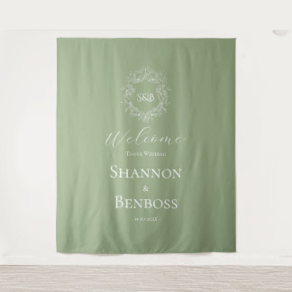 Elegantes Salbeigrünes Florales Monogramm Hochzeit Wandteppich