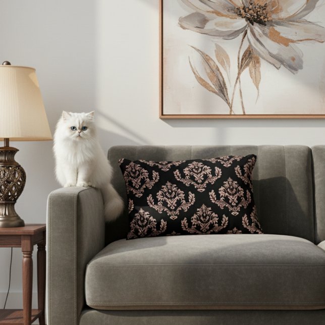 Elegantes Schwarz und Rose Gold Damask Akzent Pill Dekokissen (Black and rose gold damask accent pillow.)