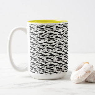 Elegantes Schwarz und Weiß Zweifarbige Tasse