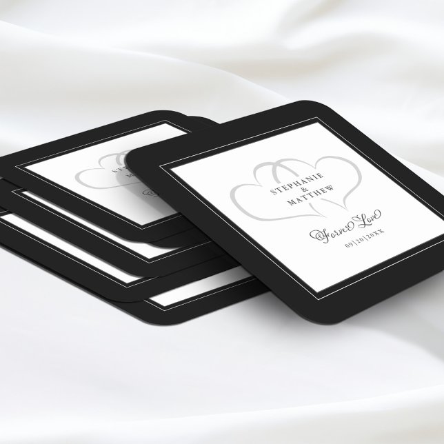 Elegantes Schwarz-Weiß Hochzeitsherz für immer Lie Rechteckiger Pappuntersetzer (Elegant Black & White Wedding Hearts Forever Love Square Paper Coasters Stack)