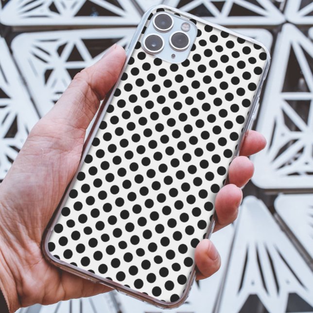 Elegantes Schwarz-Weiß-POlka-Dots-Muster Classic Case-Mate iPhone Hülle (Von Creator hochgeladen)