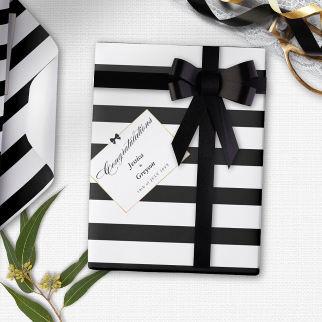 Elegantes Schwarz-weiß Stripe Gold Rahmen Hochzeit Geschenkpapier (Von Creator hochgeladen)