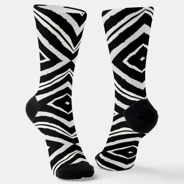 Elegantes Schwarz-Weiß-Zebra-Tiermuster Socken (Gewinkelt)