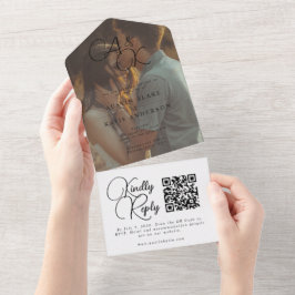 Elegantes Schwarz-weißes Monogram Script-Foto Hoch All In One Einladung