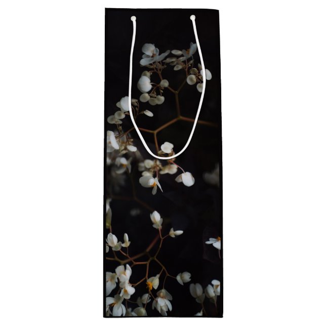 Elegantes schwarzes Blumenmuster Geschenktüte Für Weinflaschen (Vorderseite)